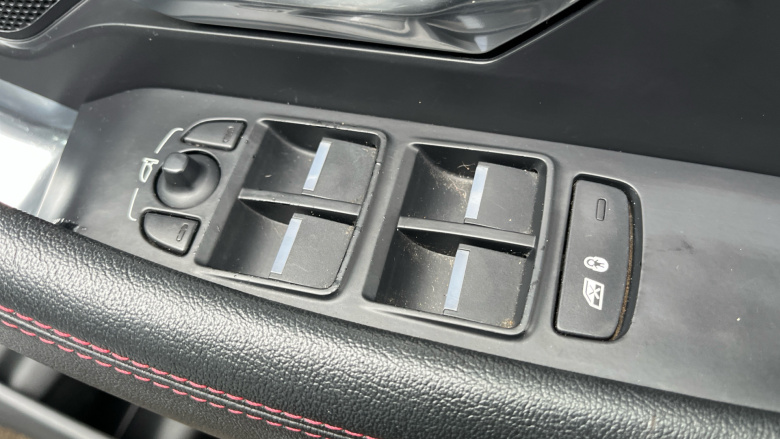 Jaguar E-Pace 2.0d Chequered Flag Edition 5dr Auto Diesel Estate